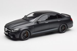 Mercedes AMG E63 S W213 Edition 1 Night Schwarz GT Spirit 1:18 B66963111 Resin