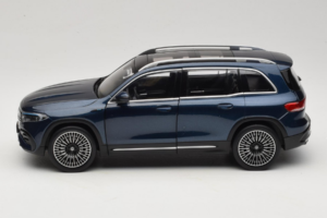 Mercedes EQB Blau NZG 1:18 B66961280 Metall — Bild 4 von 8