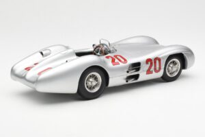Mercedes W196 Streamliner #20 K. Kling French GP 1954 CMC 1:18 M-128B Metall — Bild 2 von 6