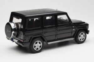 Mercedes G 500 W463 Schwarz Dealer Edition AUTOart 1:18 B66962143 Metall — Bild 3 von 8