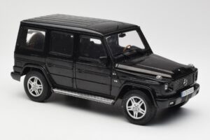 Mercedes G 500 W463 Schwarz Dealer Edition AUTOart 1:18 B66962143 Metall — Bild 6 von 8
