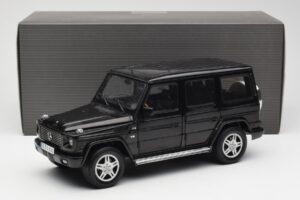 Mercedes G 500 W463 Schwarz Dealer Edition AUTOart 1:18 B66962143 Metall — Bild 8 von 8