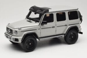 Mercedes G 63 AMG 4x4 Squared Arabian Grey Almost Real 1:18 Mercedes G 63 AMG 4x4 Squared Arabian Grey Almost Real 1:18 820829 Metall