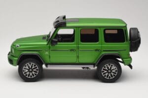 Mercedes G 63 AMG 4x4 Squared Green Hell Magno Almost Real 1:18 820821 Metall — Bild 4 von 8
