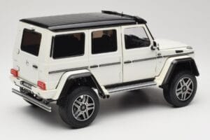 Mercedes G 63 AMG 4x4 Squared Polar White Almost Real 1:18 820203 Metall — Bild 3 von 8