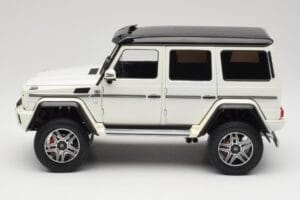 Mercedes G 63 AMG 4x4 Squared Polar White Almost Real 1:18 820203 Metall — Bild 4 von 8