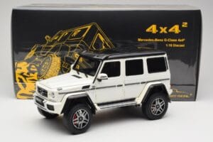 Mercedes G 63 AMG 4x4 Squared Polar White Almost Real 1:18 820203 Metall — Bild 8 von 8
