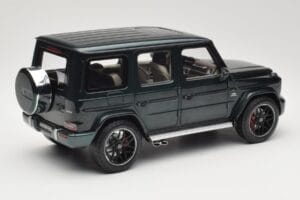 Mercedes G 63 AMG W463 Green Metallic Minichamps 1:18 110037066 Metall — Bild 3 von 8