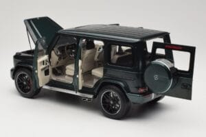 Mercedes G 63 AMG W463 Green Metallic Minichamps 1:18 110037066 Metall — Bild 5 von 8