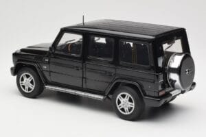 Mercedes G-Class G 500 W463 Smaragd Black Metallic AUTOart 1:18 76101 Metall — Bild 7 von 8