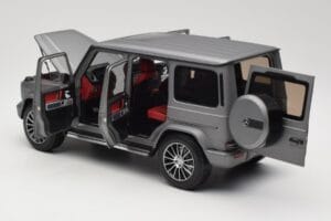 Mercedes G-Class G500 W463A Designo Platinum Magno Minichamps 1:18 B66960811 Metall — Bild 5 von 8