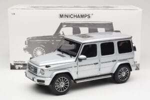 Mercedes G-Class G 500 W463A Iridium Silver Metallic Minichamps 1:18 113037112 Metall — Bild 8 von 8