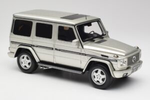 Mercedes G-Class G55 AMG W463 Iridium Silber Otto 1:18 OT1126 Resin — Bild 4 von 6