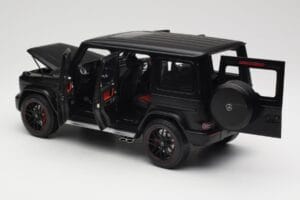 Mercedes G-Class G63 AMG W463A Matt Black Minichamps 1:18 110037064 Metall — Bild 5 von 8