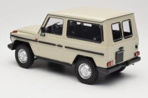 Mercedes G-Class W460 SWB Grey Metallic Minichamps 1:18 155038004 Metall — Bild 5 von 6