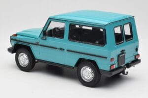 Mercedes G-Class W460 SWB Türkis Minichamps 1:18 155038001 Metall — Bild 5 von 6