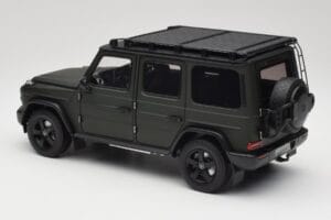 Mercedes G-Class W465 Olivgrün Norev 1:18 B66960662 Metall — Bild 7 von 8