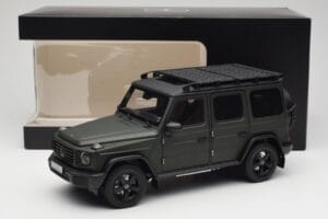 Mercedes G-Class W465 Olivgrün Norev 1:18 B66960662 Metall — Bild 8 von 8