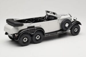 Mercedes G4 W31 Weiß MCG 1:18 MCG18208 Metall — Bild 2 von 6