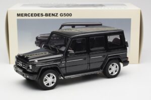 Mercedes G500 W463 Schwarz AUTOart 1:18 76216 Metall — Bild 8 von 8