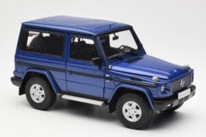 Mercedes G500 W463 SWB Blau AUTOart 1:18 76114 Metall — Bild 6 von 8