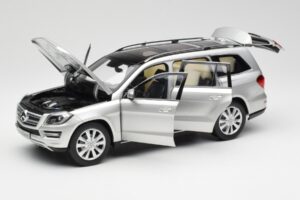 Mercedes GL-Class X166 Iridium Silber Metallic Norev 1:18 B66960097 Metall — Bild 2 von 8