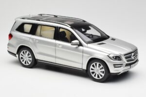 Mercedes GL-Class X166 Iridium Silber Metallic Norev 1:18 B66960097 Metall — Bild 6 von 8