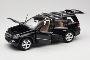 Mercedes GL X164 Obsidian Black Minichamps 1:18 B66962334 Metall — Bild 2 von 8