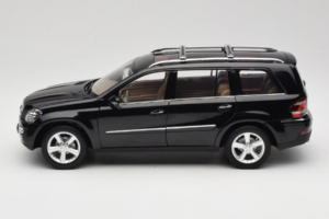 Mercedes GL X164 Obsidian Black Minichamps 1:18 B66962334 Metall — Bild 4 von 8