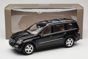 Mercedes GL X164 Obsidian Black Minichamps 1:18 B66962334 Metall — Bild 8 von 8
