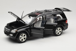 Mercedes GL X164 Period Brown Minichamps 1:18 B66962336 Metall — Bild 2 von 8