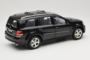 Mercedes GL X164 Period Brown Minichamps 1:18 B66962336 Metall — Bild 3 von 8