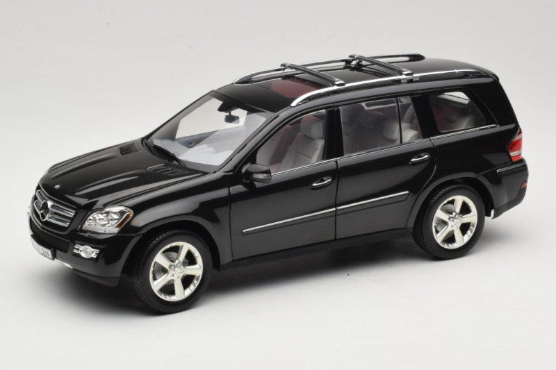 Mercedes GL X164 Period Brown Minichamps 1:18 B66962336 Metall