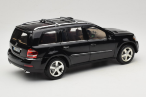 Mercedes GL X164 Tanzanite Blue Minichamps 1:18 B66962335 Metall — Bild 3 von 8