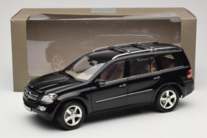 Mercedes GL X164 Tanzanite Blue Minichamps 1:18 B66962335 Metall — Bild 8 von 8