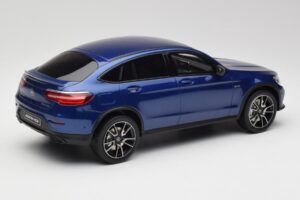 Mercedes AMG GLC 43 Coupe Brilliant Blau GT Spirit 1:18 B66960468 Resin — Bild 2 von 6
