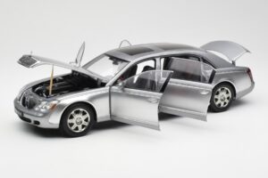 Maybach 62 LWB Himalaya Silber Dealer Edition AUTOart 1:18 B66962178 Metall — Bild 2 von 8