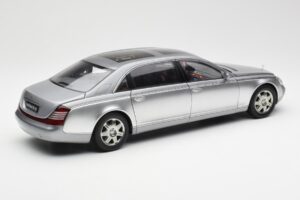 Maybach 62 LWB Himalaya Silber Dealer Edition AUTOart 1:18 B66962178 Metall — Bild 3 von 8