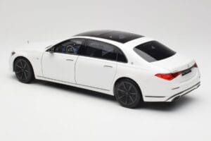 Mercedes Maybach S 680 X223 Diamond White Norev 1:18 B66960666 Metall — Bild 7 von 8