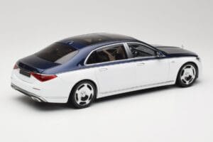 Mercedes Maybach S-Class Z223 Nautical Blue Diamond White Almost Real 1:18 820126 Metall — Bild 3 von 8
