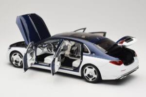 Mercedes Maybach S-Class Z223 Nautical Blue Diamond White Almost Real 1:18 820126 Metall — Bild 5 von 8
