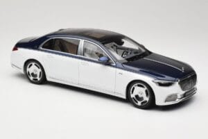 Mercedes Maybach S-Class Z223 Nautical Blue Diamond White Almost Real 1:18 820126 Metall — Bild 6 von 8