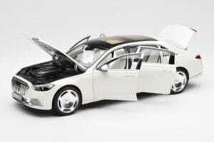 Mercedes Maybach S680 4Matic X223 Diamond Weiß Norev 1:18 183918 Metall — Bild 2 von 8
