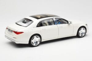 Mercedes Maybach S680 4Matic X223 Diamond Weiß Norev 1:18 183918 Metall — Bild 3 von 8