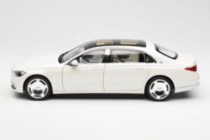 Mercedes Maybach S680 4Matic X223 Diamond Weiß Norev 1:18 183918 Metall — Bild 4 von 8