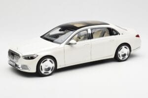 Mercedes Maybach S680 4Matic X223 Diamond Weiß Norev 1:18 183918 Metall