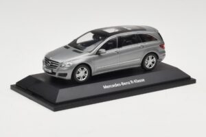 Mercedes R-Class W251 Palladium Silver Metallic Minichamps 1:43 B66960055 Metall — Bild 2 von 4