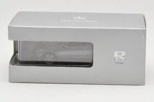 Mercedes R-Class W251 Palladium Silver Metallic Minichamps 1:43 B66960055 Metall — Bild 4 von 4