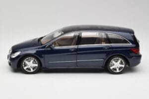 Mercedes R-Class W251 Tanzanit Blau Minichamps 1:18 150034600 Metall — Bild 4 von 8