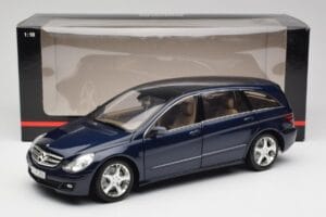 Mercedes R-Class W251 Tanzanit Blau Minichamps 1:18 150034600 Metall — Bild 8 von 8